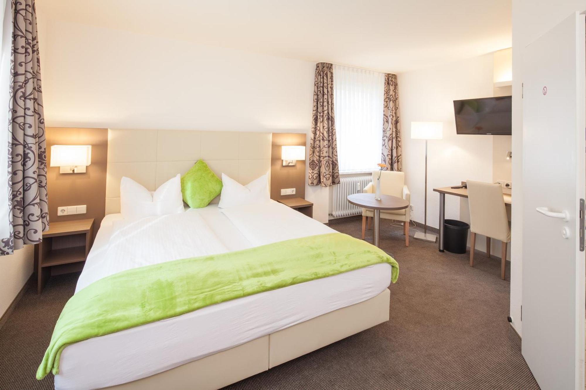Double Room,640882050:JPEG
