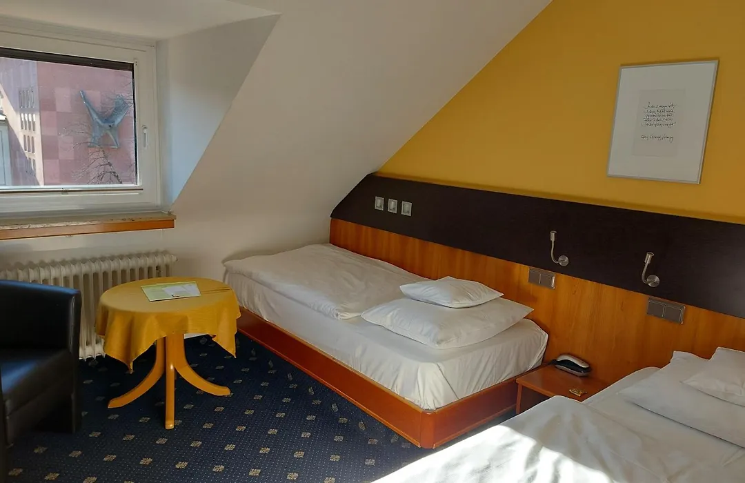 Park Hotel Post-1
